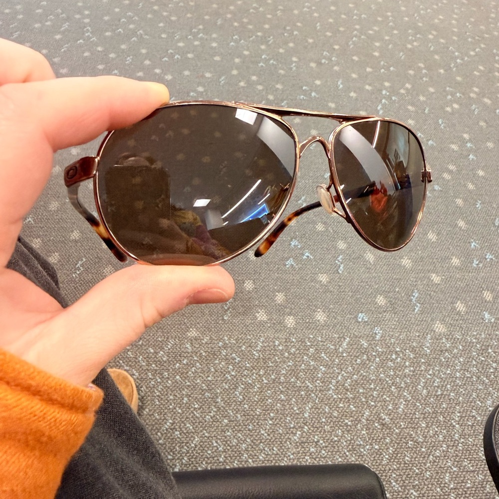 Oakley Feedback Aviators sunglasses